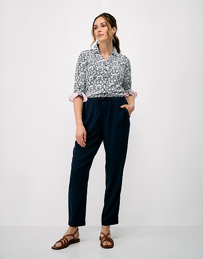 Jersey Shirt in Navy Daisy Print