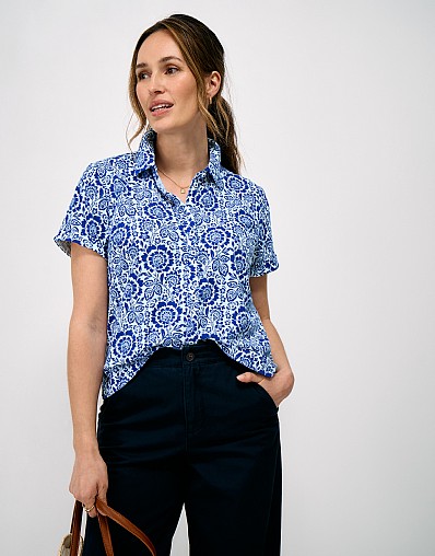 Cotton Short-Sleeve Jersey Shirt in Blue Floral Print