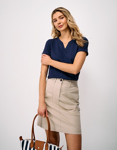 Notch Neck Cotton T-Shirt in Navy