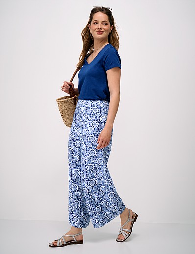 Cropped Wide-Leg Viscose-Tencel Trousers in Blue Floral Print