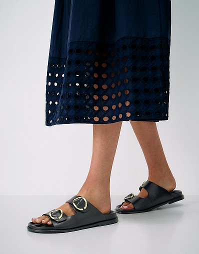 Footbed Sandals in Black