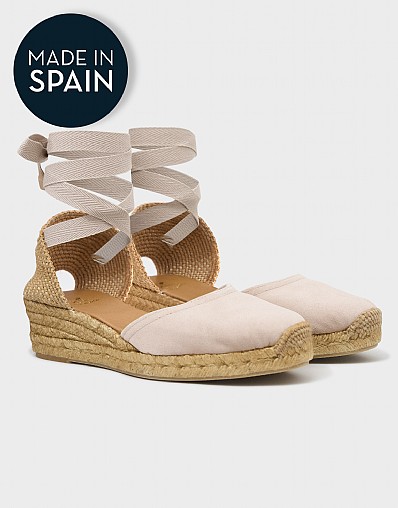 Ankle Tie Espadrille Wedges in Caramel